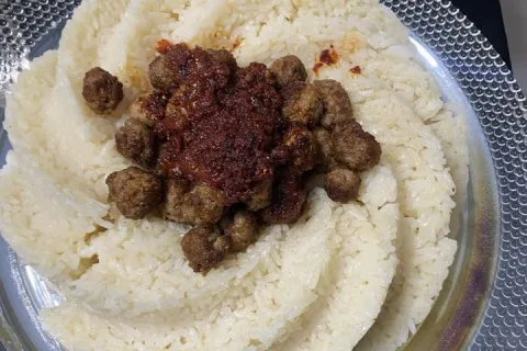Köfteli Hasan Paşa Pilavı