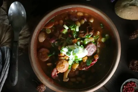 Sosisli Chili Con Carne