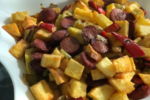 Sosisli Patates Sote
