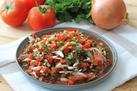 Tablacı Salatası