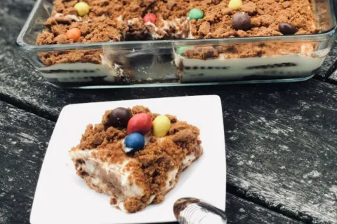 Tarçınlı Karamel Bisküvili Tiramisu