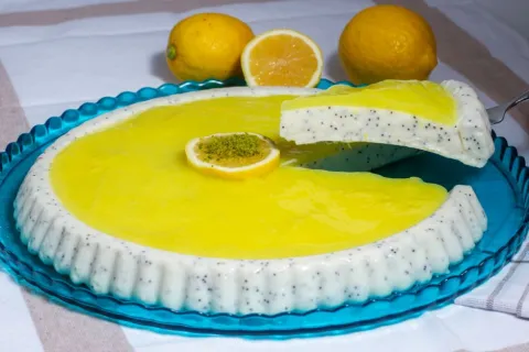 Limon Soslu Haşhaşlı Muhallebi