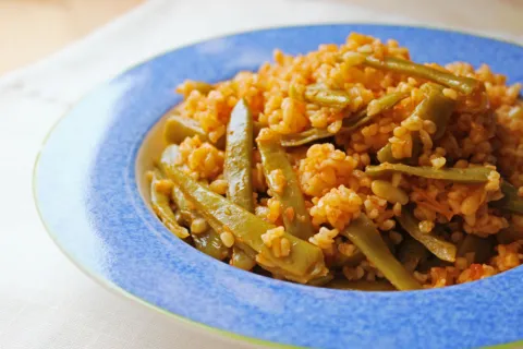 Taze Fasulyeli Bulgur Pilavı