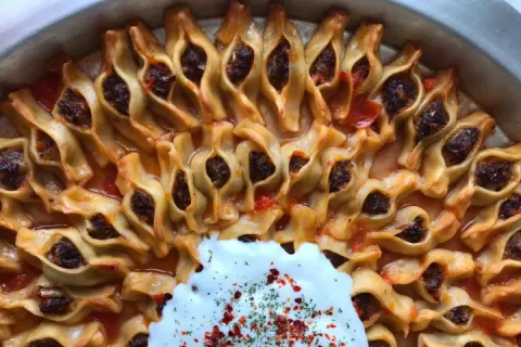 Tepsi Mantısı