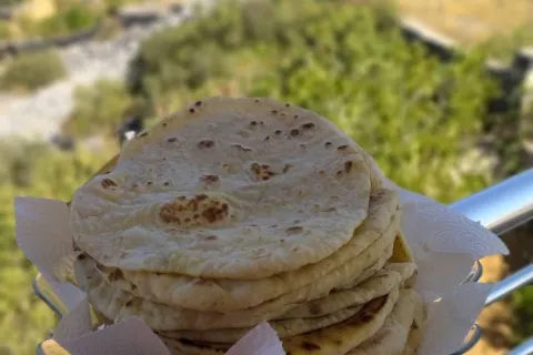 Tereyağlı Köy Bazlaması