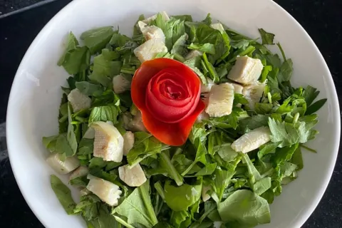 Yeşil Enginar Salatası