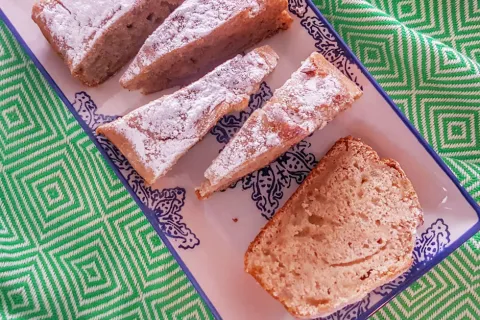 Yumurtasız Elmalı Muzlu Kek