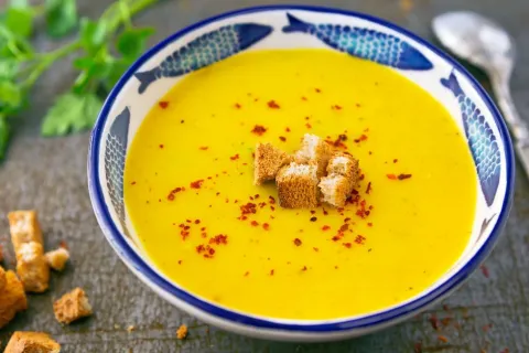 Zerdeçallı Mercimek Çorbası