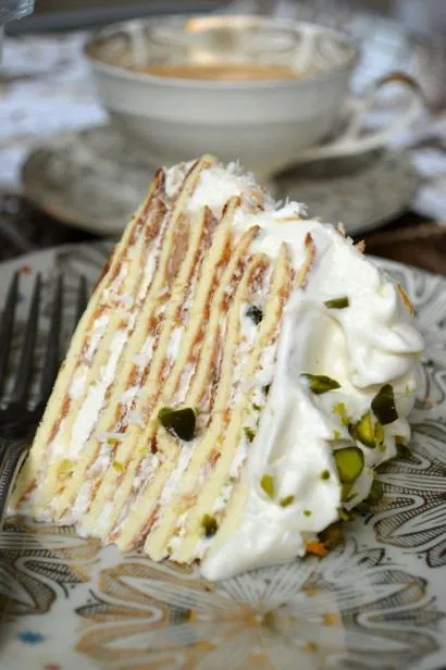 Fıstıklı Krep Pasta Tarifi tarifi