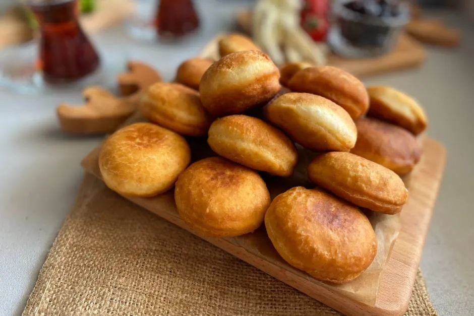 1 Su Bardağı Sütle Kolay Pişi tarifi