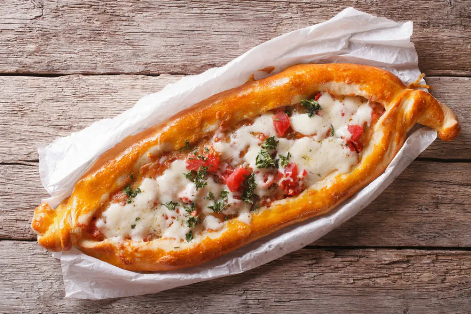 Kahvaltılık Pide tarifi