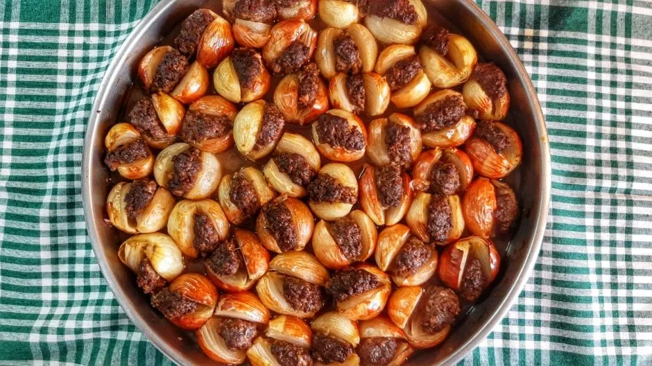 Nar Ekşili Soğan Kebabı tarifi