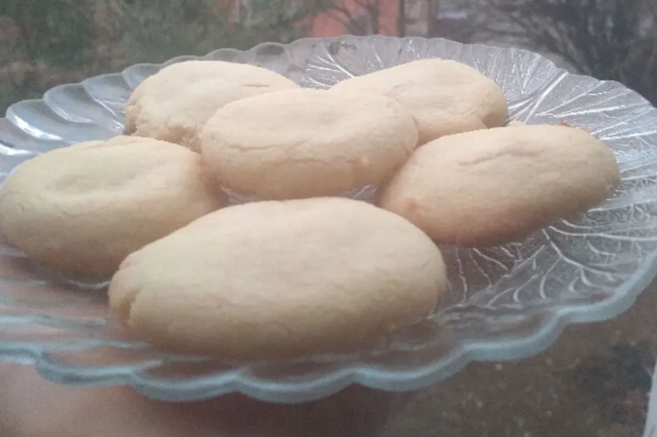 3 Malzemeli Kolay Kurabiye tarifi
