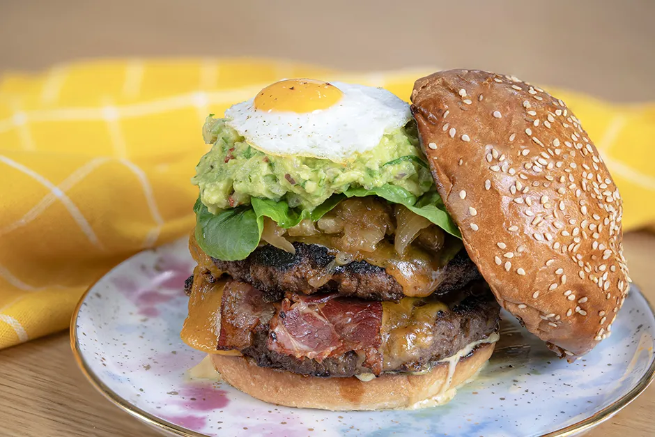 Guacamole Soslu Hamburger tarifi