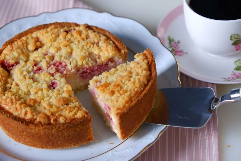 Ahududulu Peynirli Tart tarifi