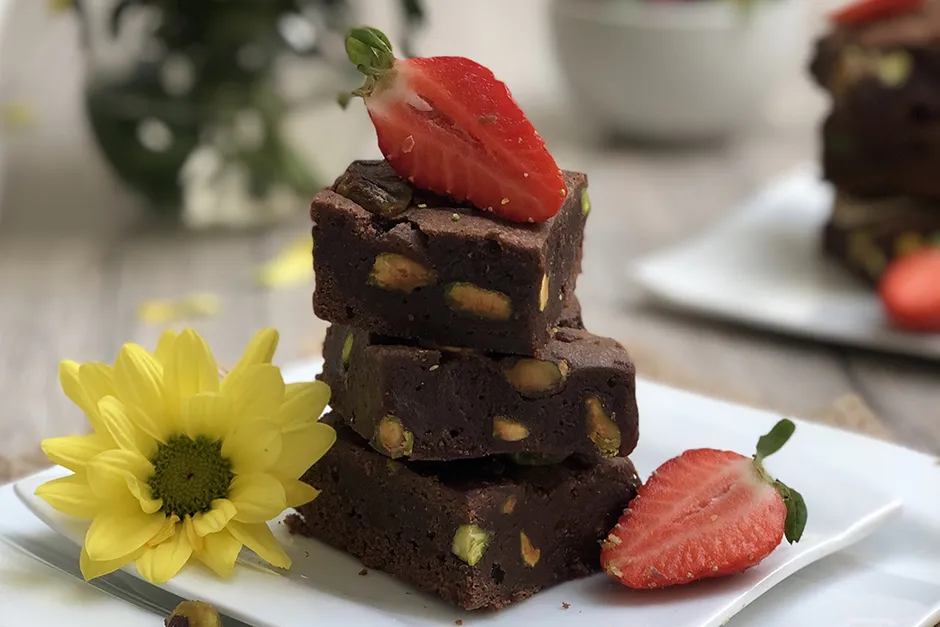 Antep Fıstıklı Brownie tarifi