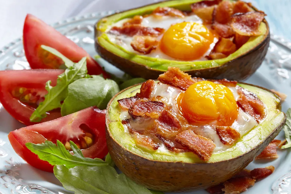Avokado İçinde Yumurta tarifi