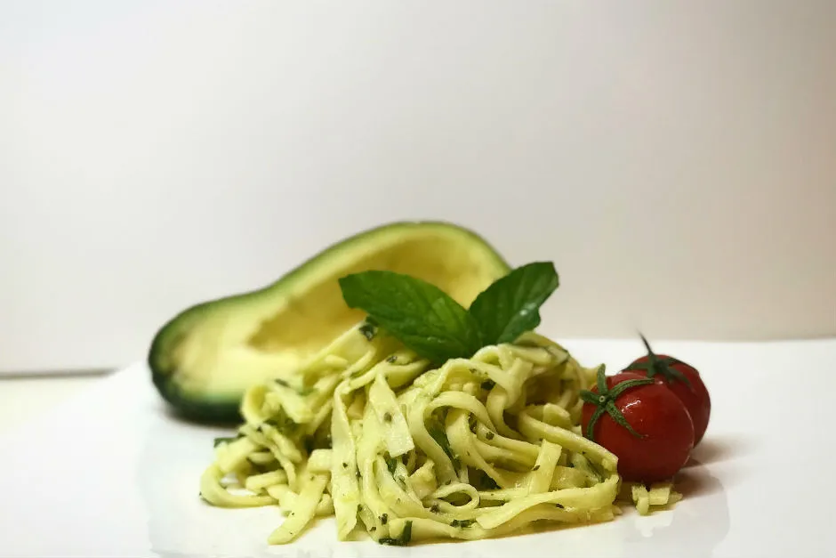 Avokado Soslu Makarna tarifi