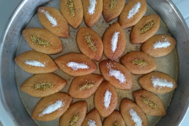 Pratik Badem Tatlısı tarifi