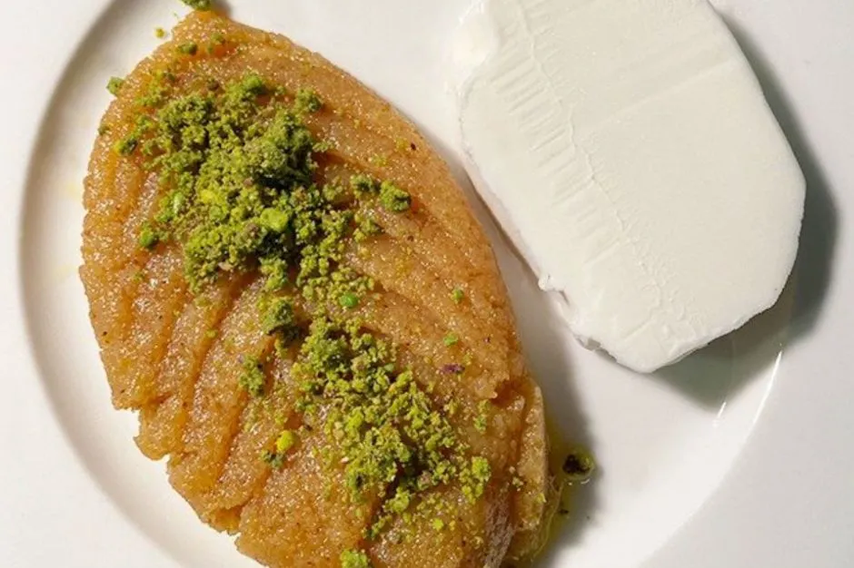 Bademli İrmik Helvası tarifi
