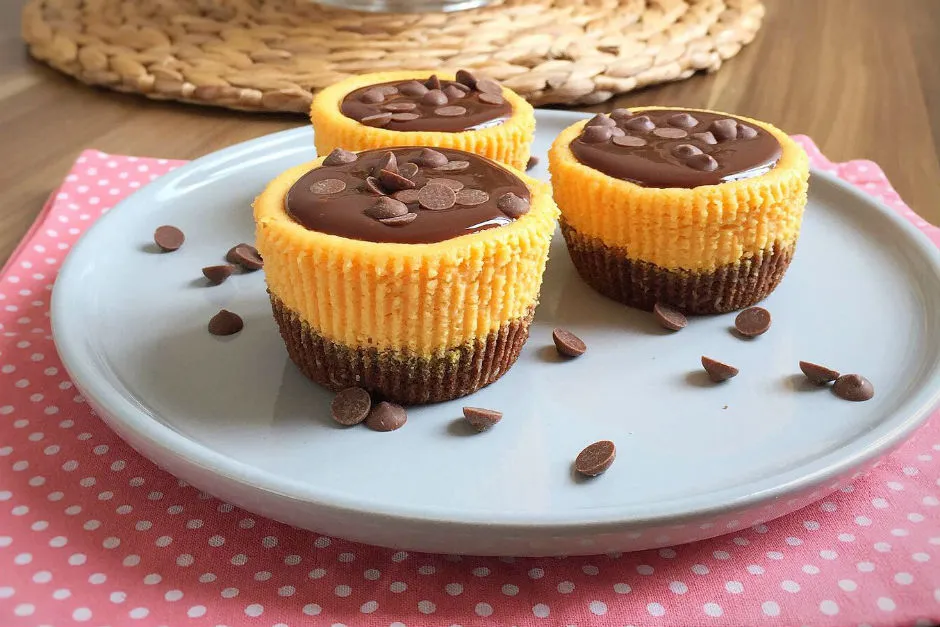 Bal Kabaklı Çikolatalı Mini Cheesecake tarifi
