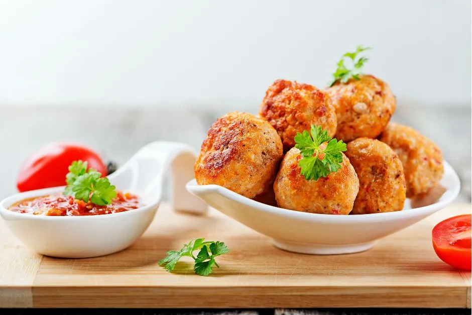Bayat Ekmek Köftesi tarifi