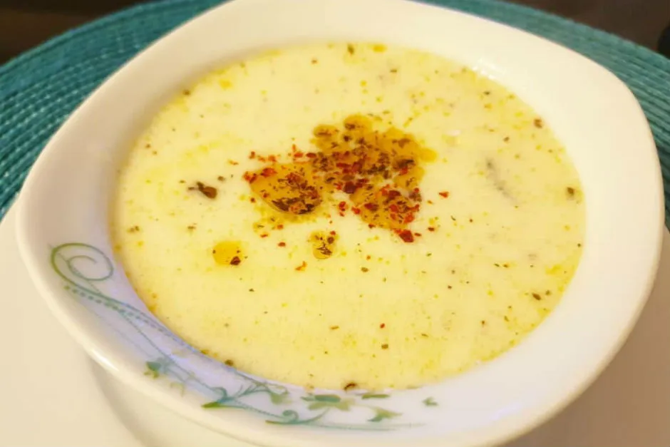 Beyaz Tarhana Çorbası tarifi