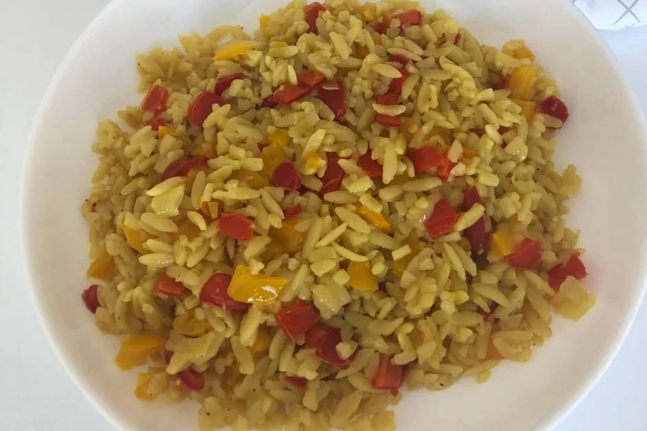 Biberli Arpa Şehriye Pilavı tarifi