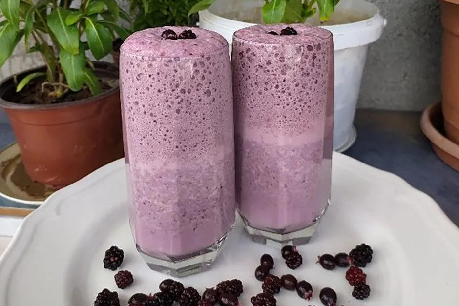 Böğürtlen Smoothie tarifi