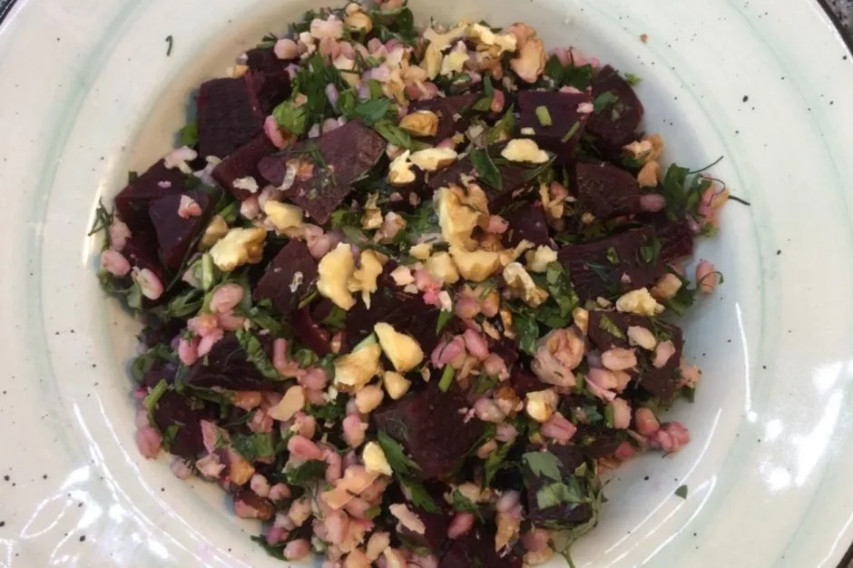 Bulgurlu Pancar Salatası tarifi