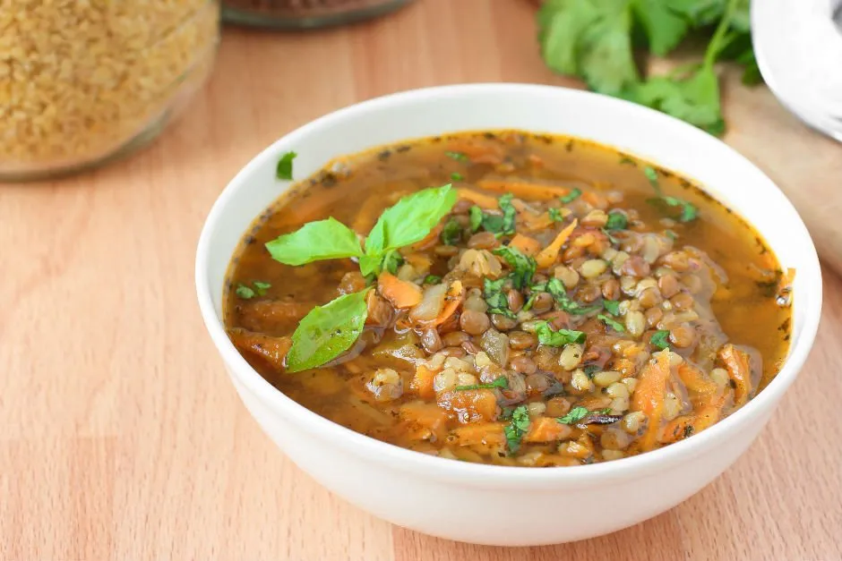 Bulgurlu Yeşil Mercimek Çorbası tarifi