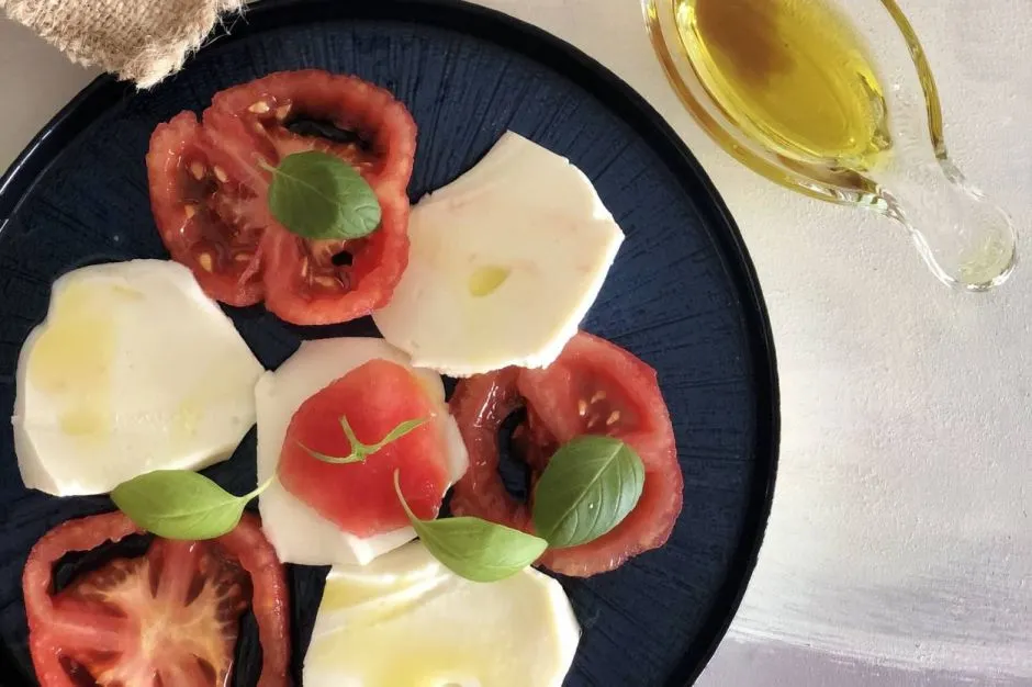 Caprese Salata tarifi