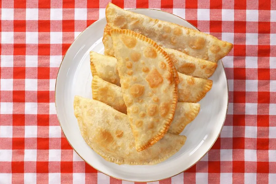 Çibörek (Çiğ Börek) tarifi