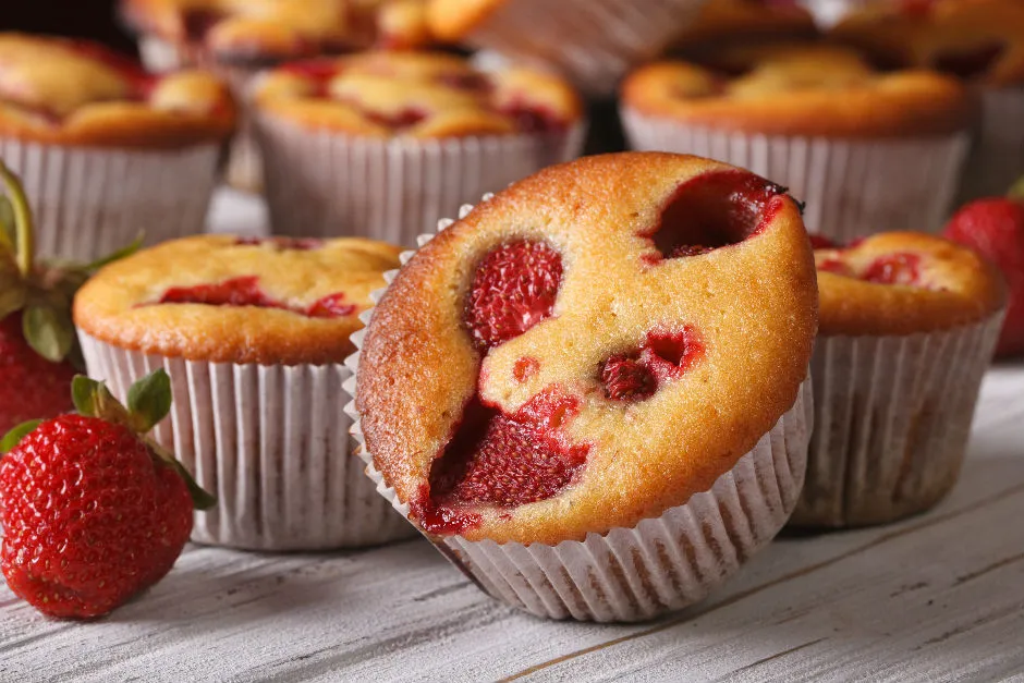 Çilekli Muffin tarifi