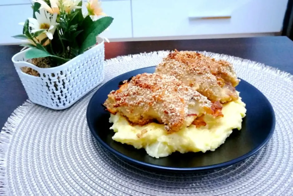Çıtır Susamlı Pastırmalı Tavuk tarifi