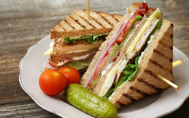 Club Sandwich (Kulüp Sandviç) tarifi