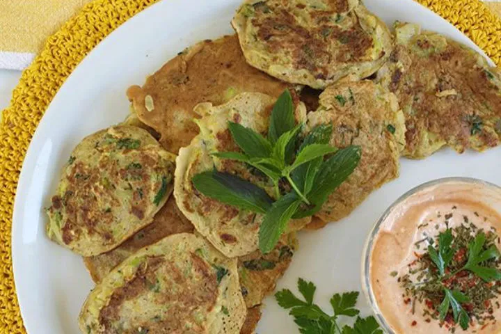 Dip Soslu Yağsız Mücver tarifi