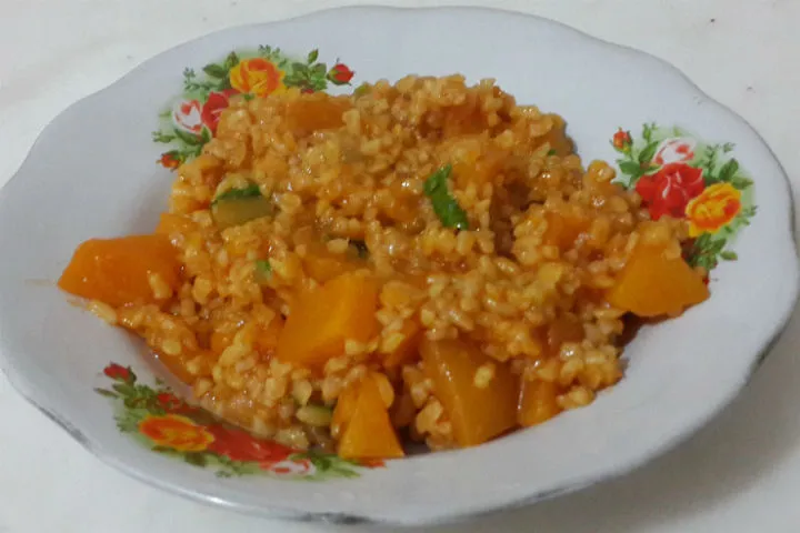 Diyet Bal Kabaklı Bulgur Pilavı tarifi