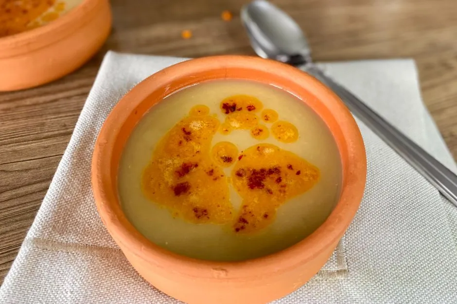 Esnaf Usulü Mercimek Çorbası tarifi