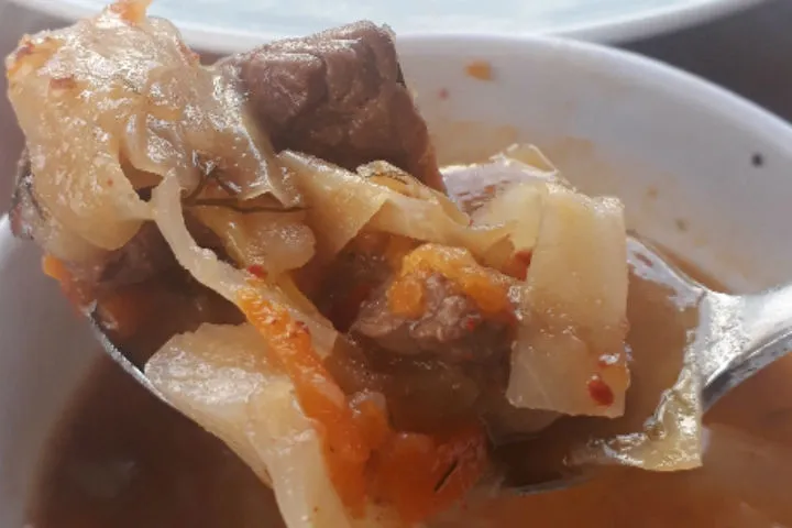 Etli Lahana Çorbası tarifi