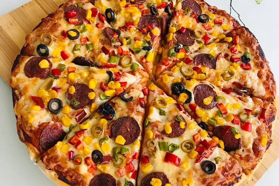 Ev Yapımı Pizza tarifi