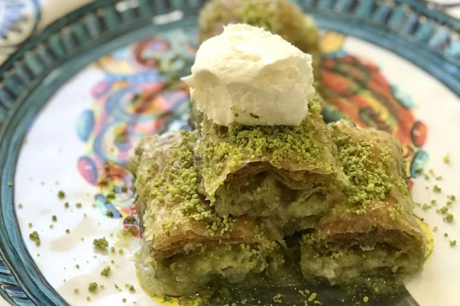 Fıstıklı Kaymaklı Sarma tarifi
