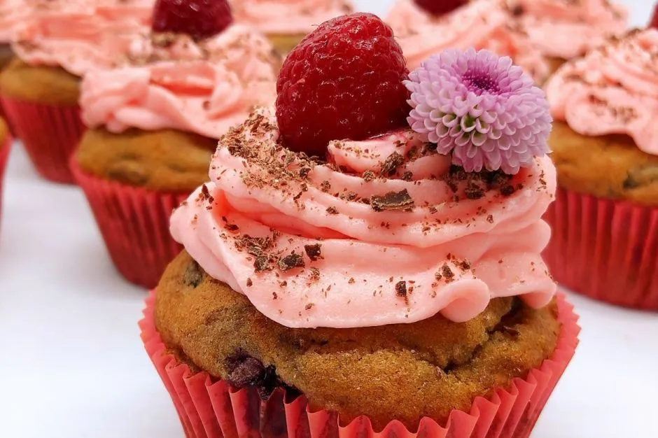 Frambuazlı Cupcake tarifi