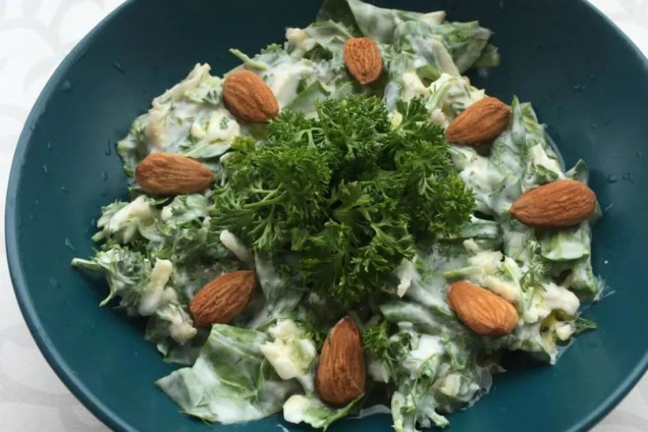 Frenkli Ispanak Salatası tarifi