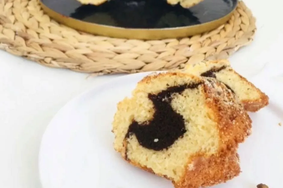 İki Renkli Cevizli Kek tarifi