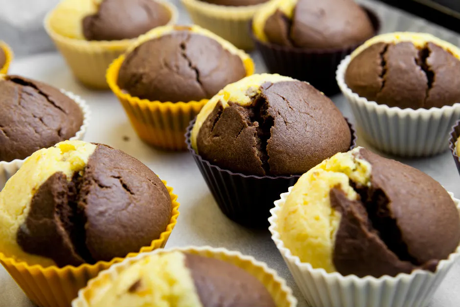 İki Renkli Muffin tarifi