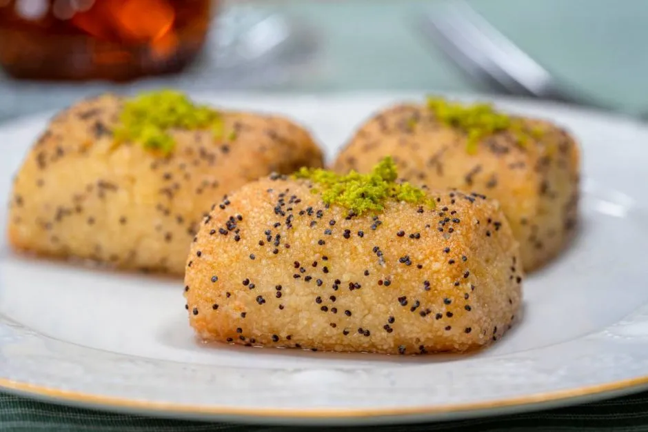 Şerbetli İrmik Kurabiyesi tarifi