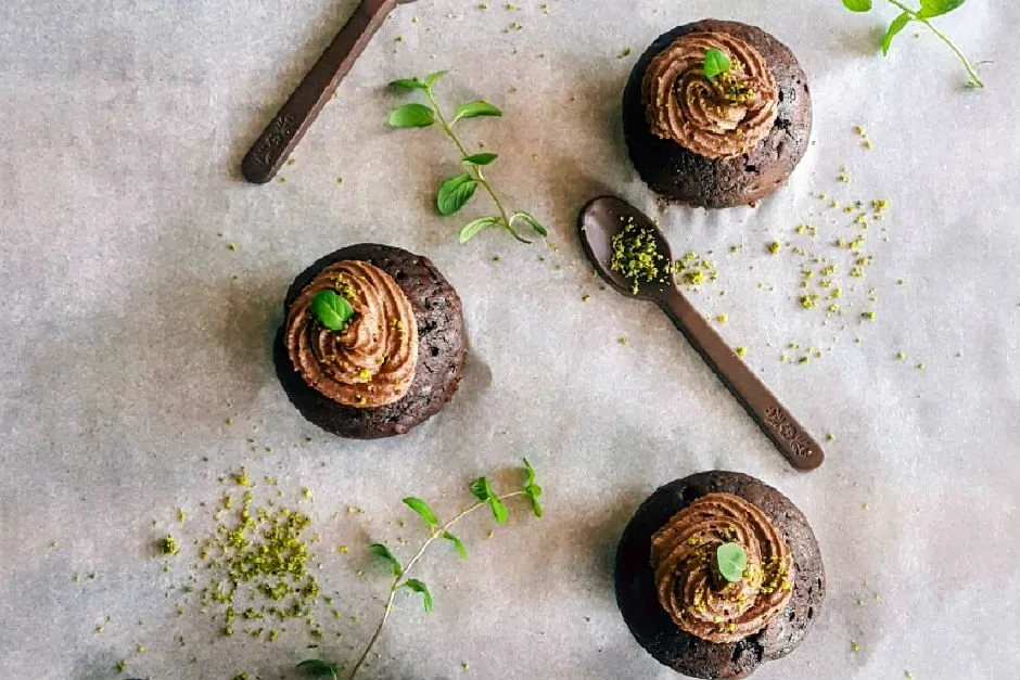Islak Cupcake tarifi