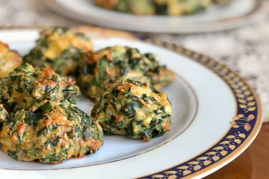 Ispanaklı Kaşarlı Lokmalık Toplar tarifi