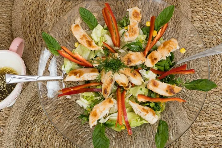 Tavuklu Salata tarifi